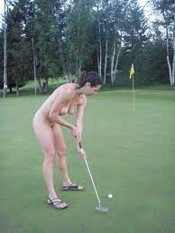 fille-nue-golf